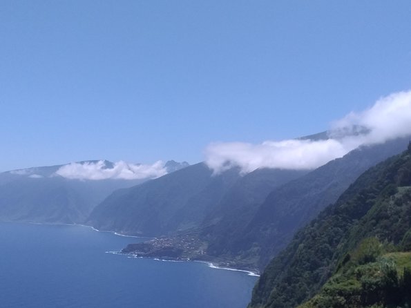 West Tour - 4x4 (Small Group) - Miradouro da Encumeada at 1007 Meters: The View Depends on the Sky