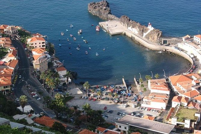 West Tour of the Island - Stop 1, Câmara de Lobos and Pico da Torre: fishing bay roots
