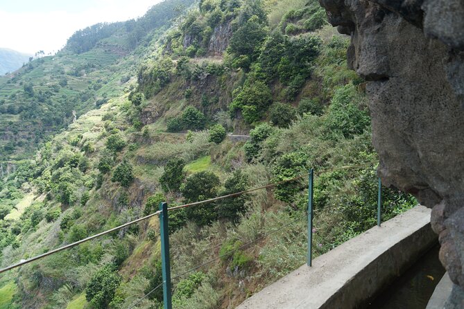 Wet your hair in the amazing Moinhos/Nova Levada - Price and value in plain terms