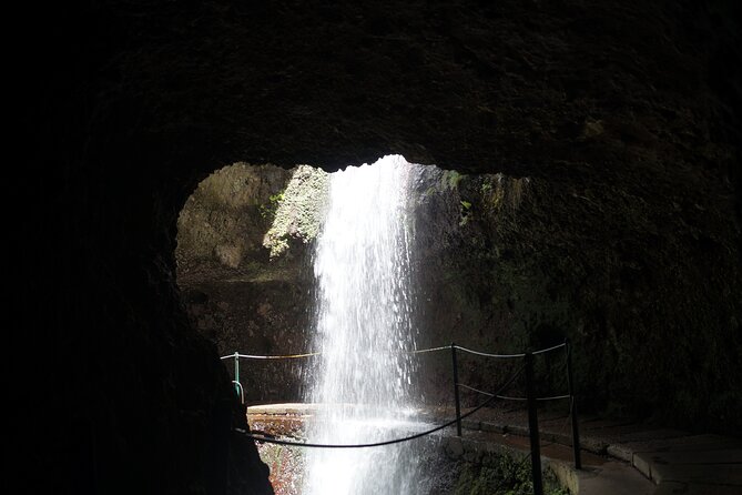 Wet your hair in the amazing Moinhos/Nova Levada - A few practical tips I’d follow